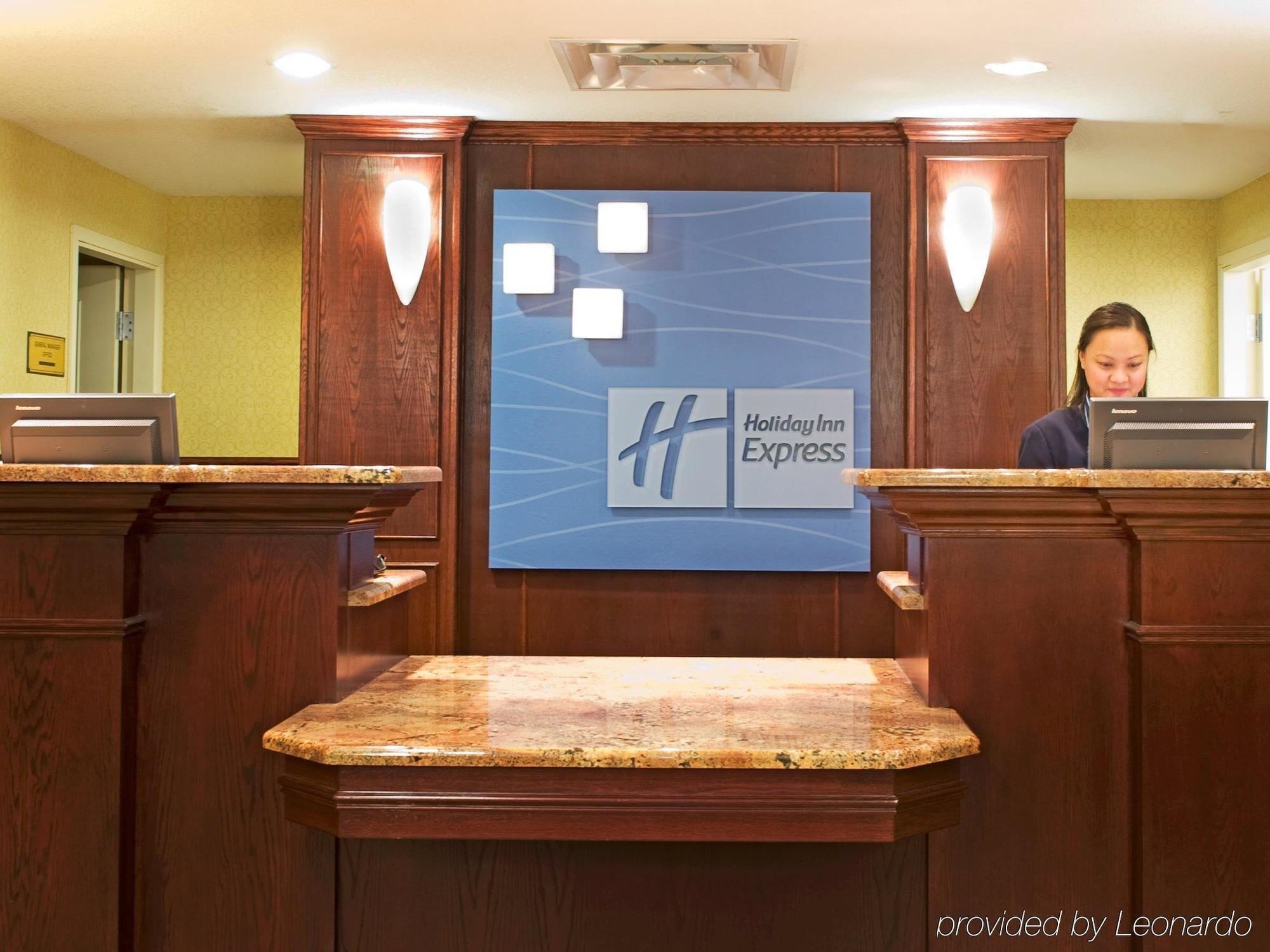 Holiday Inn Express Hotel & Suites Edson, An Ihg Hotel מראה פנימי תמונה