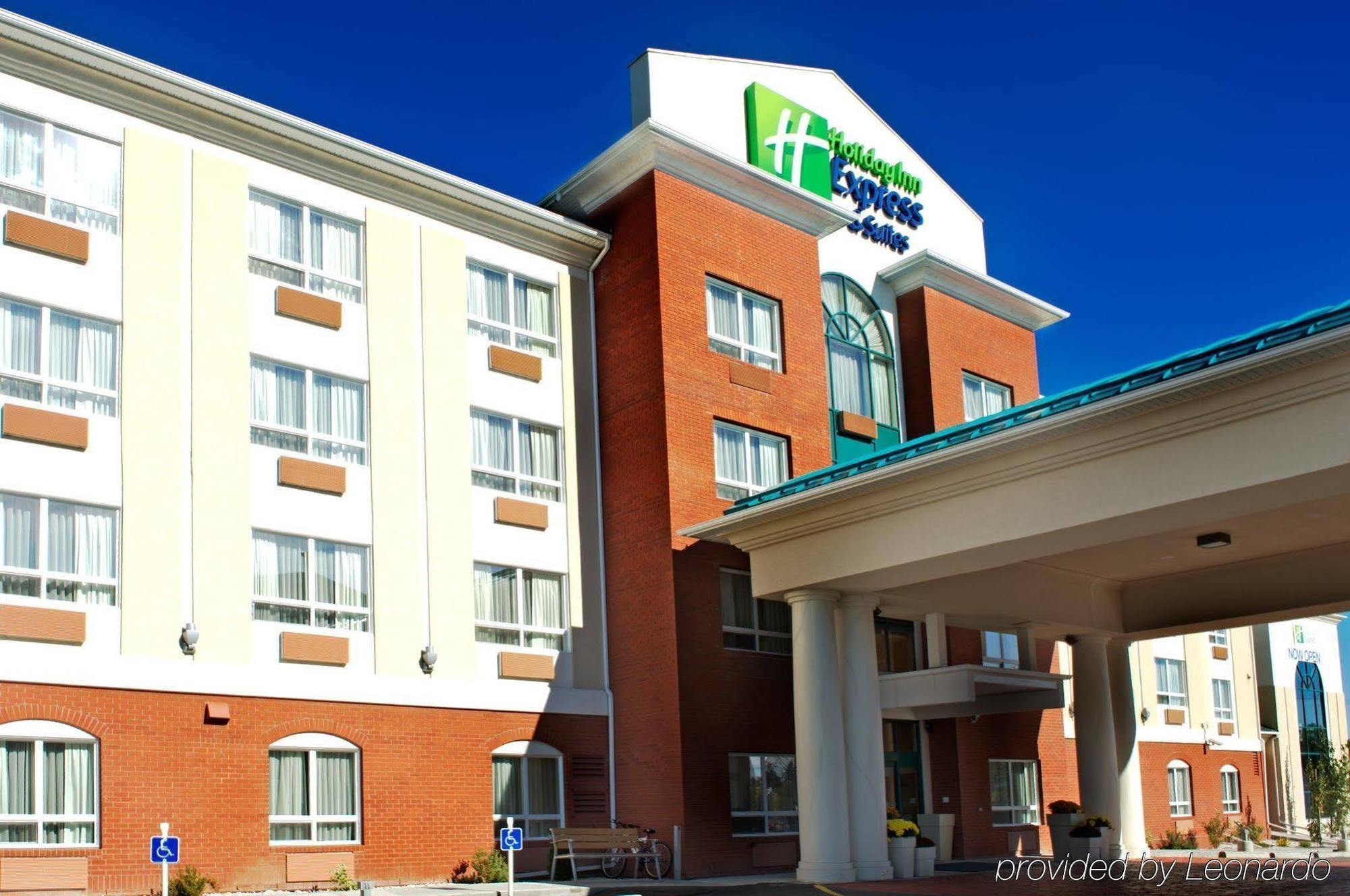Holiday Inn Express Hotel & Suites Edson, An Ihg Hotel מראה חיצוני תמונה